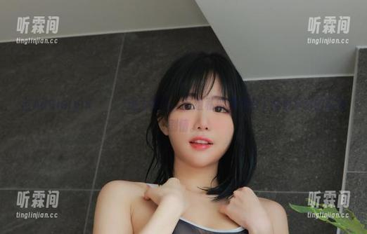 当Addielyn(에디린)遇上粉色，这组私拍图片给了我很复杂的脑补剧情。