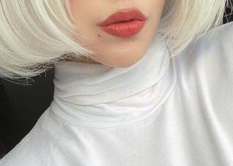 Alina Becker献上的雪中之舞，私拍套图一触即发