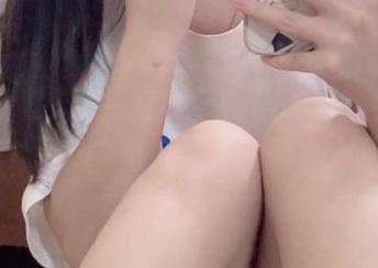Bangni邦尼，魅魔与囚禁的写真全集：一种无法抗拒的诱惑