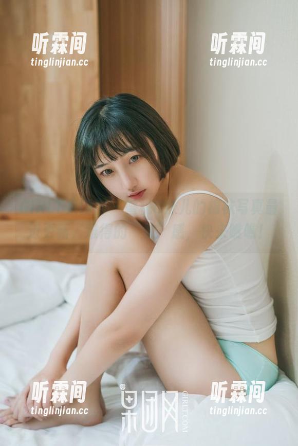 GIRLT果团网-蜜桃Q妹儿 GIRLT果团网 - 蜜桃Q妹儿的棉袜写真最近更新,难得的“袜”感,快来瞧瞧!