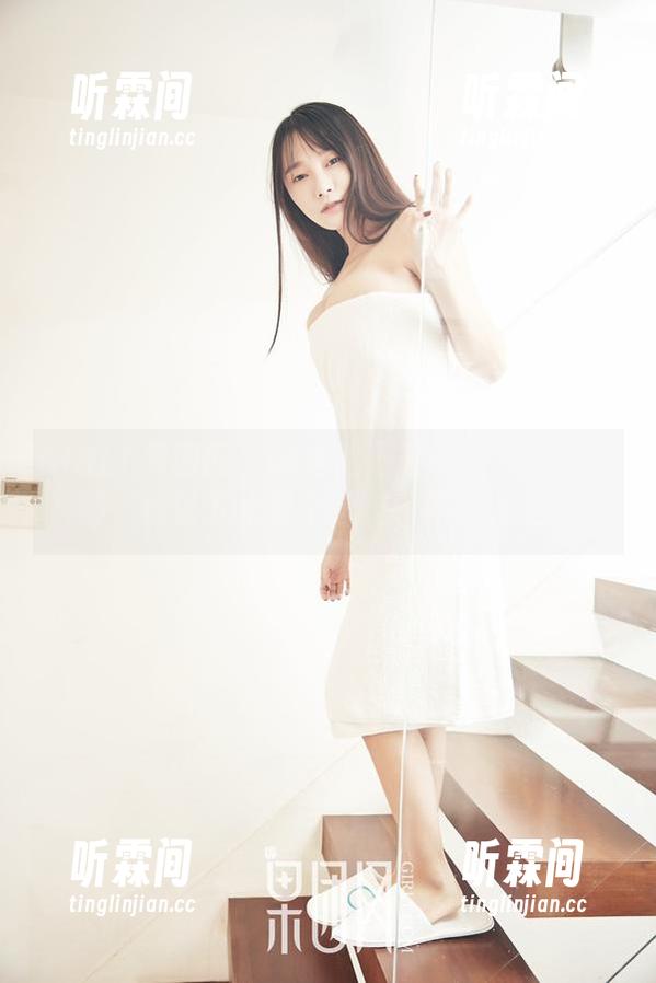 GIRLT果团网-陈雅漫 GIRLT果团网 - 泳池甜心陈雅漫:无圣光版,所以下水是个选择,不下水更好