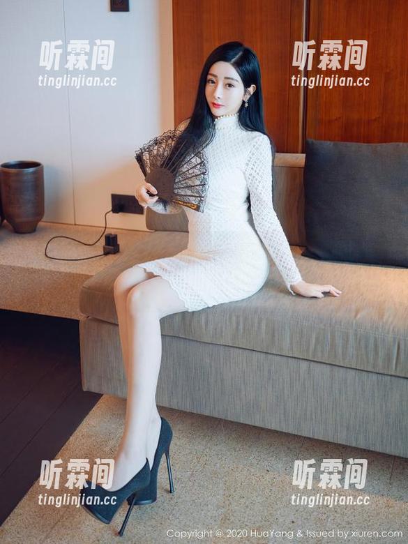 HuaYang花漾-心上可Flora HuaYang花漾 - 私拍在此,心上可Flora短裤套图,穿出去就能和朋友聊半天