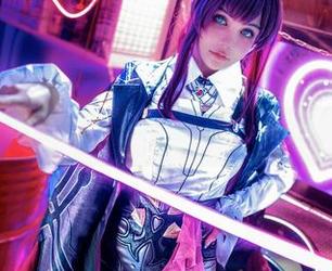 Joyce Lin2x的女孩图，句句都想说：“别看我，我害羞！”