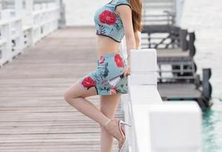 MiStar魅妍社 – 原图终于来了！陈雅漫VICKY在礼服中的轻盈姿态，我差点脑补成了舞会的场景。