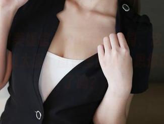 MyGirl美媛馆 – Carina梦绮，这身职业装层次感太强，图包里的小心思你留意到了吗？