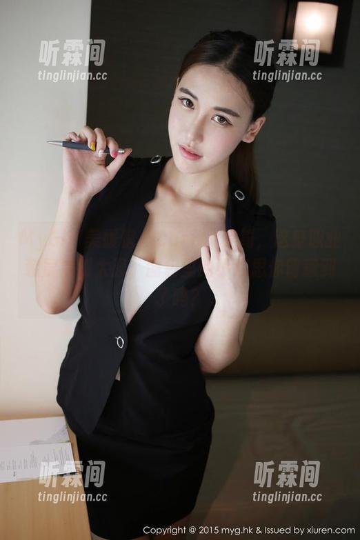 MyGirl美媛馆-Carina梦绮 MyGirl美媛馆 - Carina梦绮,这身职业装层次感太强,图包里的小心思你留意到了吗?