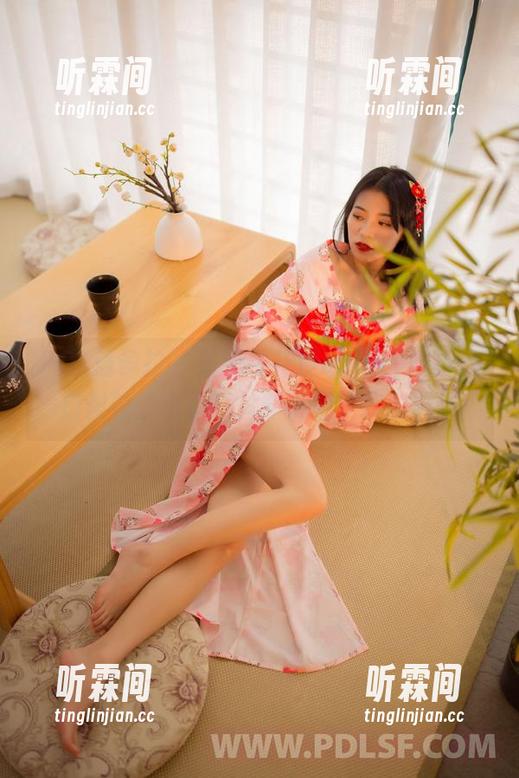 PDL潘多拉-棉花糖candy PDL潘多拉 - 关于棉花糖candy和那件白衬衫,小小照片却引起了我的联想