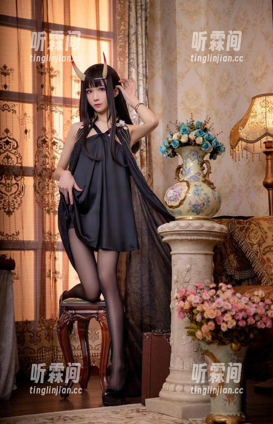 Tomoyo酱 最新图册,Tomoyo酱的超级女仆,碧蓝航线让人捉急~