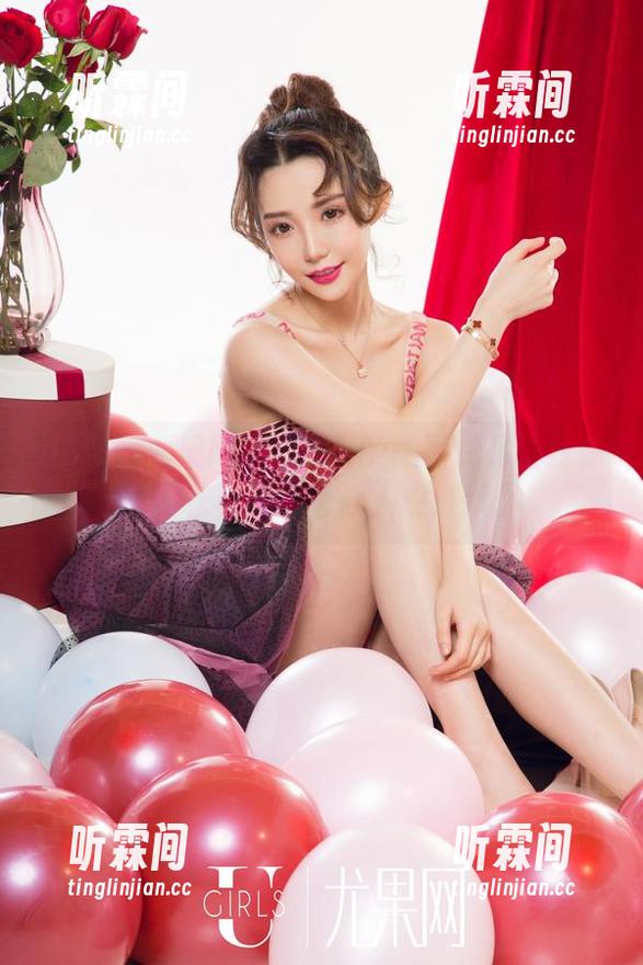 UGirls尤果网-曲铭瑄 UGirls尤果网 - 曲铭瑄的美图总是让我停滞,灰丝的魅惑让人想继续。