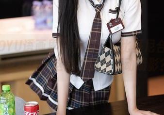 XIAOYU语画界 – 程程程的比基尼合集……说实话，这能不能算运动摄影？