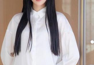 Xiuren秀人网 – 网盘里的诱人黑丝：周慕汐的美腿，看一眼就想再看