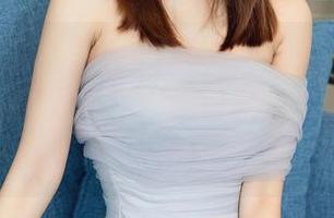 Xiuren秀人网 – 模特悦悦驭空而来，携美图图集扑面而来，顿时就想拥有个私人空姐！