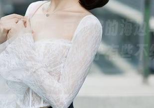 Xiuren秀人网 – 豆瓣酱的海边写真，超级引人注目，原图里似乎有些不经意的优雅。