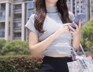 Xiuren秀人网 – 在黄乐然的美足图片中，甚至连我的脸皮都在悄悄往后退，赶紧来选一些精选的！