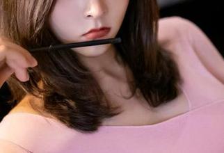 丽柜 – 小心网盘乱飞，尔尔的护士可能会让你心痒痒的哦！