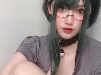 你十七鸽的全套双马尾，图片里像是无意间发现的清晨气息，心情也随之放松。
