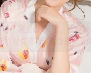 克拉女神 – 家里也是T台，王睿的私房居家图包，让你在沙发上也能走路带风！