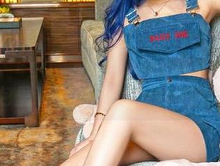 嗲囡囡 – Egg_尤妮丝的裤里丝，听说免费图包里还藏了打开快乐的秘密哦！