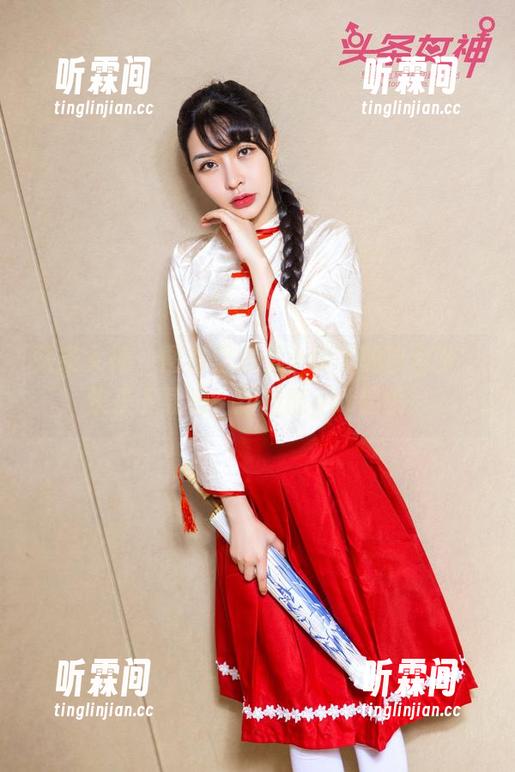头条女神-小晴子 头条女神 - 图库里藏着小晴子的粉色梦,快来下载吧,新技能get起来!