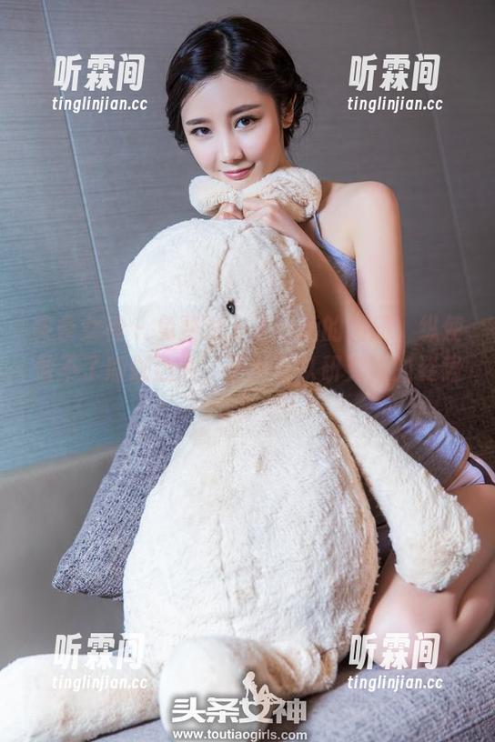 头条女神-王一涵 头条女神 - 免费送上王一涵的图册,纵使做不了瑜伽达人,至少可以研究她的姿势!