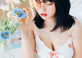 看到宋哈娜(송하나)的BBUTTERMILK系列写真，我总在想：这才是颜值界的牛奶优雅！