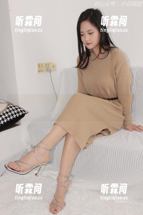 小众视觉-敏儿 小众视觉 - 听说敏儿的日常写真,图是在干嘛呢?