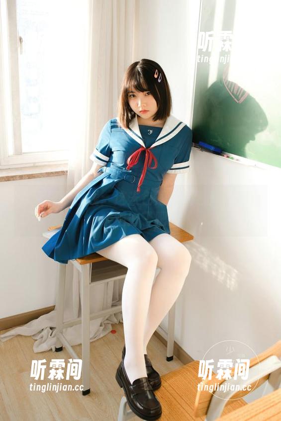 少女秩序 少女秩序在线:这米色短裙和白丝搭得也太刚好了吧!