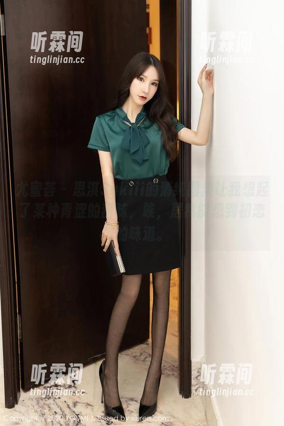 尤蜜荟-思淇Sukiii 尤蜜荟 - 思淇Sukiii的清纯图集让我想起了某种青涩的甜味,唉,居然能想到初恋的味道。