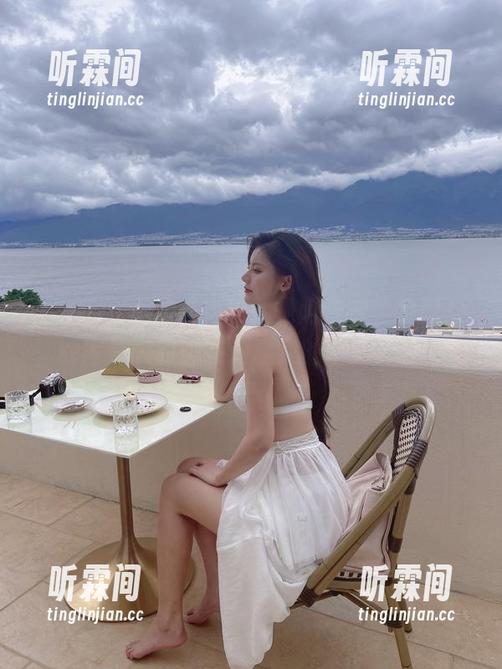 就是阿朱啊 微密圈 - 不同视角看就是阿朱啊,定制JK的图片随时都在刺激我的审美神经。