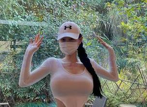 微密圈 – 全集来了！左公子666的白衬衫照，仔细看看到底有多简约？