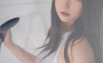 念念_D的制服资源分享——最特别的那一套，居然让人想起初恋。
