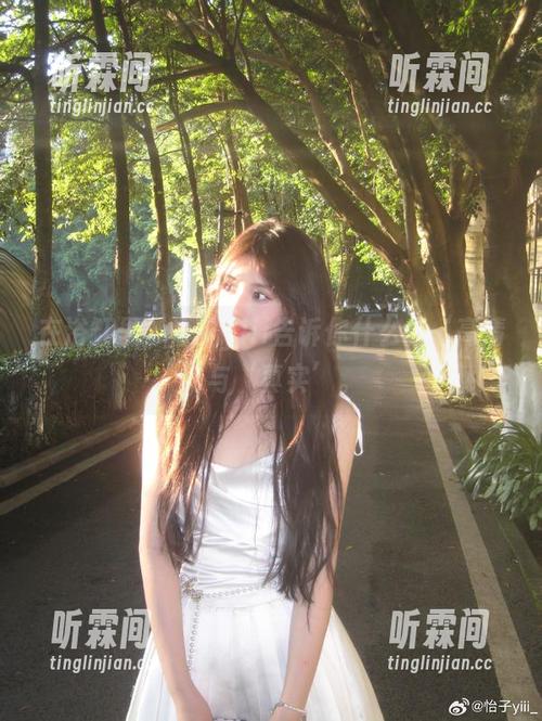 怡子yiii 在浴缸里,怡子yiii告诉你什么是‘高清’与‘真实’。