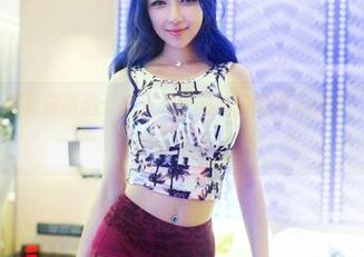 推女郎 – 星辰夏日精选：这是关于微风和懒洋洋的天，一个图集里的日常呢。