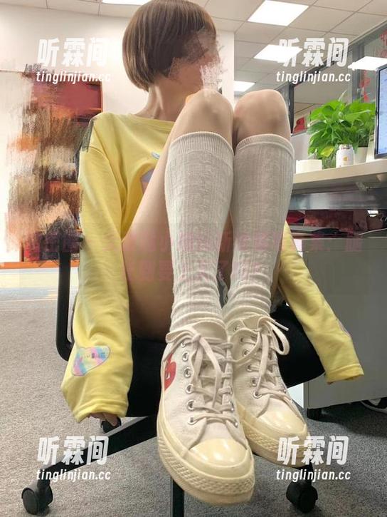 无敌哒小姨妈 微密圈 - 无敌哒小姨妈新泳装写真集:腿长到要上天了吗?