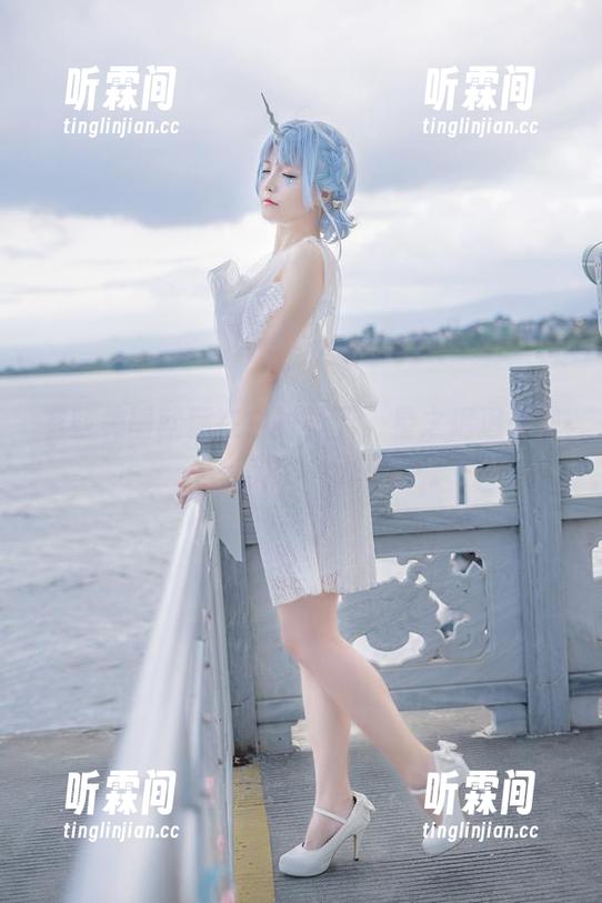 星之迟迟 有些美图就藏在白衬衫下,星之迟迟来现实了一切