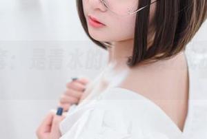 盛情全套：是青水的小狼，让我捉摸不定。