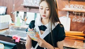 特工风潮再起！普美Bomi(보미)在最新的Bimilstory中证实，就算是特工也有尴尬时刻。