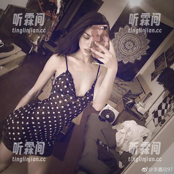李嘉欣97 微密圈 - 李嘉欣97的御姐风设计太妙,原图下的姿态恍如壁纸上呆了几年!