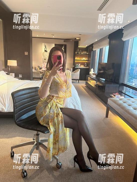 果儿Victoria 微密圈 - 学会怼,才能精彩!果儿Victoria的高清图库正好支招,在怼拍中重拾自信!