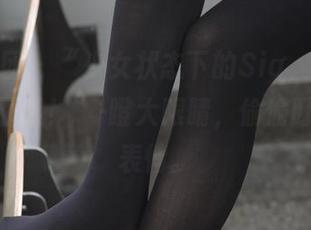森萝财团 – “少女状态下的Sia，图片不流于表面哦！”-瞪大眼睛，偷偷盯着她的表情。