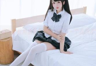 套图风暴，樱井小莜用水手形象给我留了一个捉摸不定的背影。