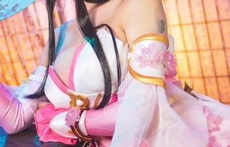 洛丽塔大哥的卫星级返回，精选蕾姆兔女郎写真席卷你的想象力