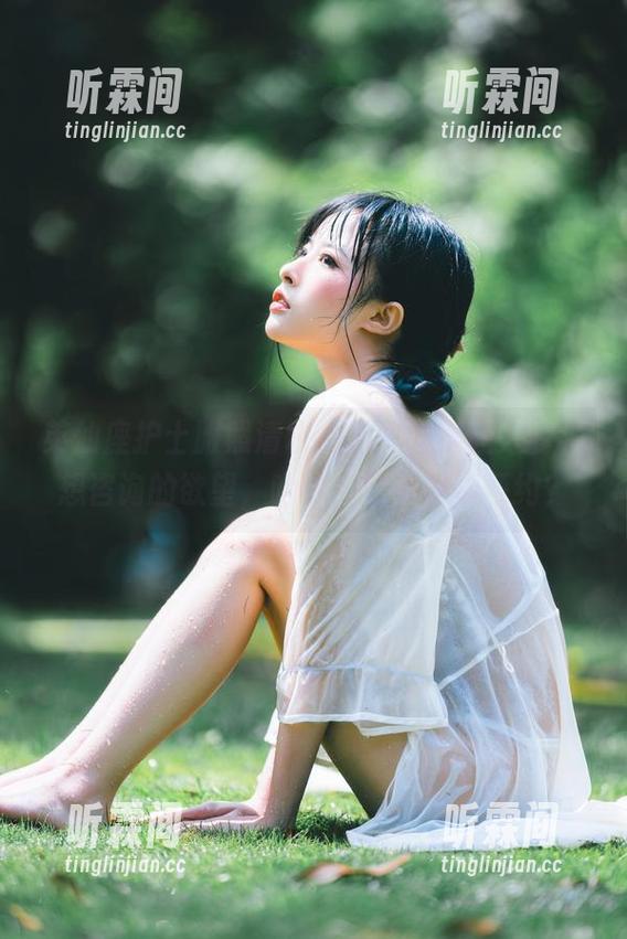 清水由乃 英仙座护士服照清水由乃,美得让人有种想咨询的欲望,哈哈,是不是要预约?