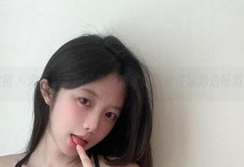 微密圈 – 火龙果羊的日系死库水：带你在泳池边畅游图包