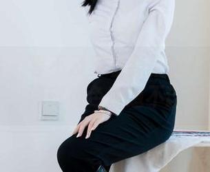 物恋传媒 – 等不及要看菜菜的办公室图包更新了，闺蜜角色难道不该更有戏？