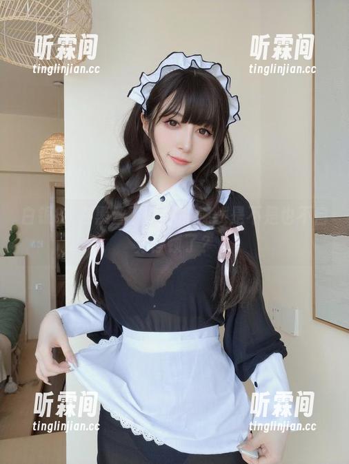 白银81在黑丝下，你的视线是不是也不自觉停顿了？