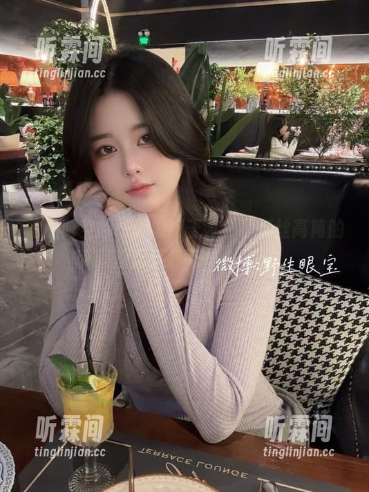 眼酱大魔王w 跨越时空的眼酱大魔王w,西灰丝高筒的高清原图还原每一个细节!