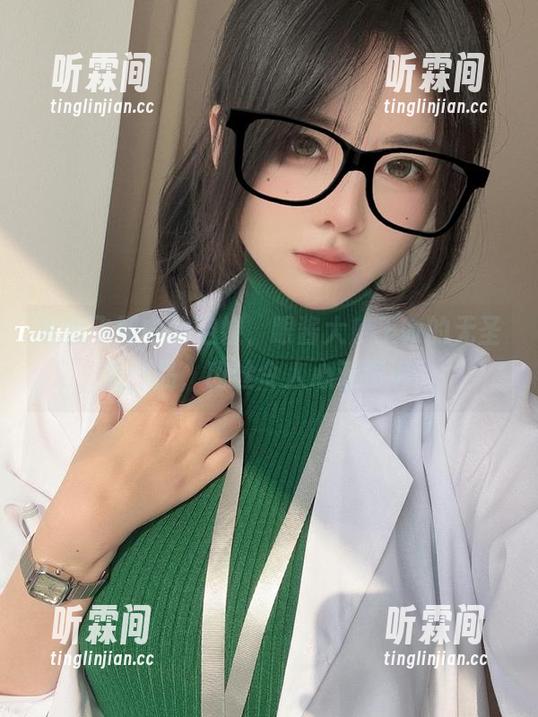 眼酱大魔王w 犹如飞翔中的空姐,眼酱大魔王w的无圣光作品,肉丝令人心潮澎湃。