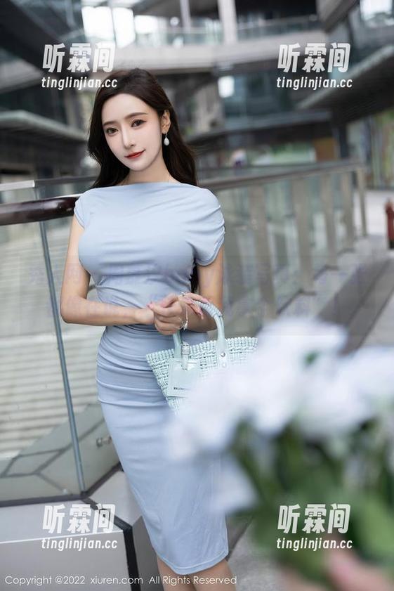 秀人网 - 周慕汐baby泳装写真：每一张都像在说，“快来帮我拿个饮料”！