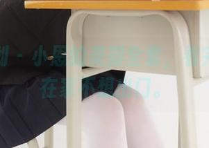 紧急企划 – 小恩的美脚全套，看完想禁足在家不想出门。